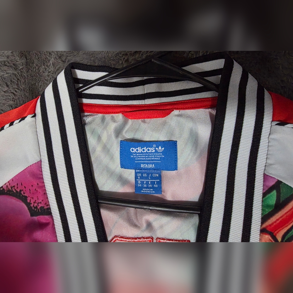 Adidas Originals Rita Ora Dragon Print 3 Piece Set Size Small - Picture 4 of 16